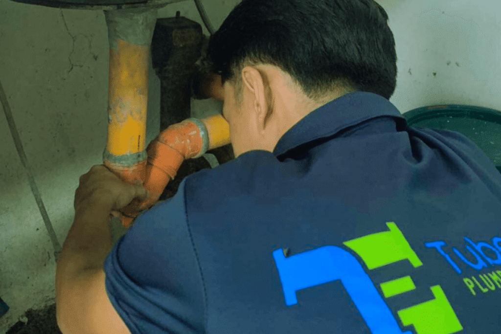 Professional tubero experts ensuring reliable plumbing system solutions.